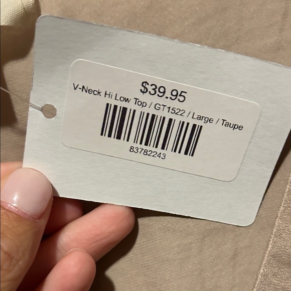 Women's Boutique Tan Silk Top - Picture 4 of 8